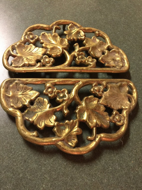 Vintage Brass Trivet/ Solid Brass Trivet/ Brass Leaf Pattern