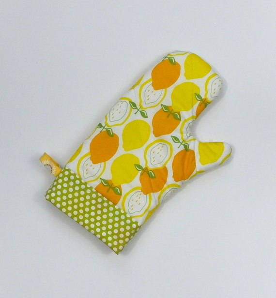 Items similar to Lemon Oven Mitt on Etsy