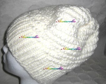 Berretto di lana, cappello, a maglia, knit, white, bianco, winter, inverno, yarn, modern style, handmade, annarella gioielli, hat, beanie