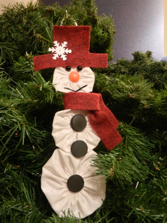 Happy Yo-yo Snowman Button Ornament