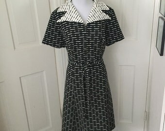 70's black and white patterned polyester belted day dress