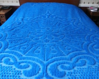 Vintage Chenille Bedspread