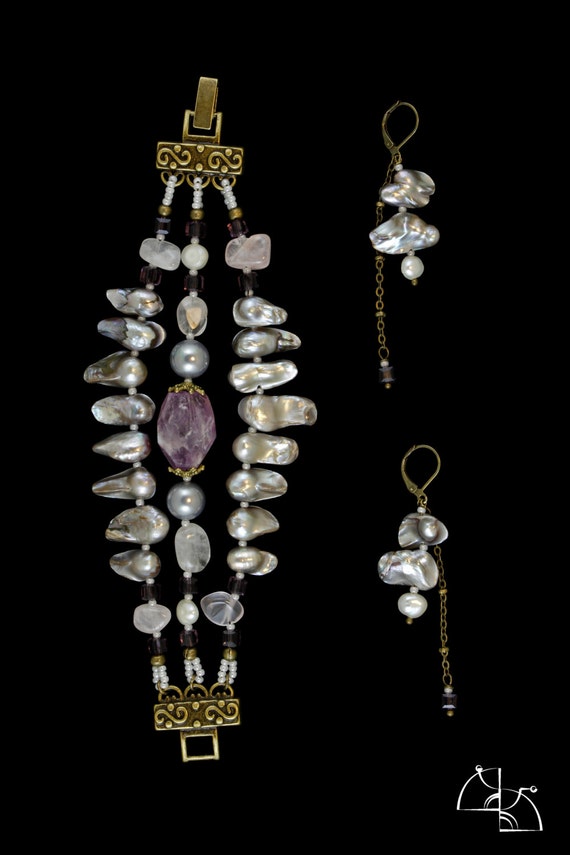 Snow Queen. Vintage jewelry set, unusual amethyst bracelet, silver mother pearls jewelry, long earrings. Gift for her