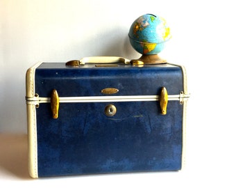 Mid-Century Samsonite Navy Blue Traincase
