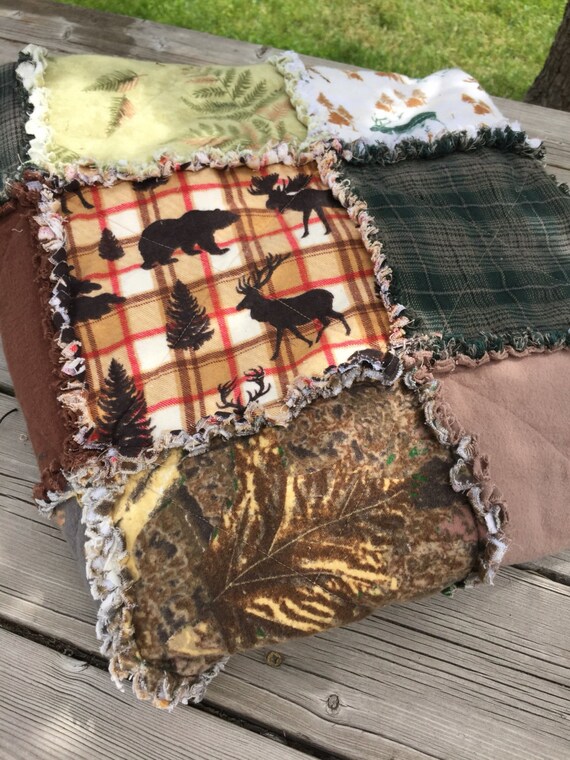 Woodland Fishing and Hunting Flannel Rag Quilt Large Fish
