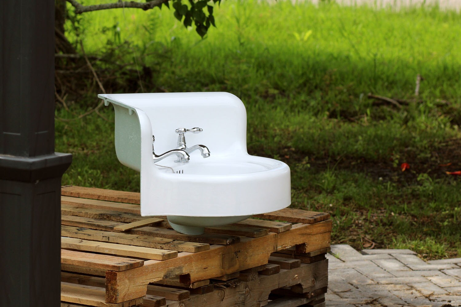 Vintage Refinished Corner Bath Sink High Back Apron by readytore