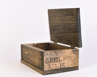 Vintage wood box - Handmade wood box, keep sake box, rustic wood box, jewelry box, wood center piece