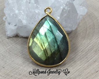 Labradorite Pendant, Gemstone Pendant, Bezel Teardrop Shaped Gemstone, Bezel Gemstone, 22K Gold Pendant, 30mm