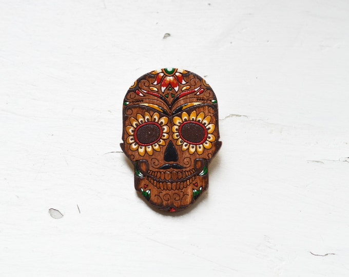 The painted Skull // Wooden brooch is covered with ECO paint // Laser Cut // Best Trends // Fresh Gifts //