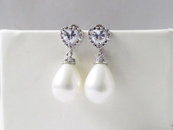 teardrop pearl earrings pearl teardrop earrings silver pearl
