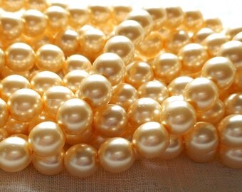 50 6mm cream glass pearl druk beads, off white Preciosa Czech round, smooth glass pearls C5450