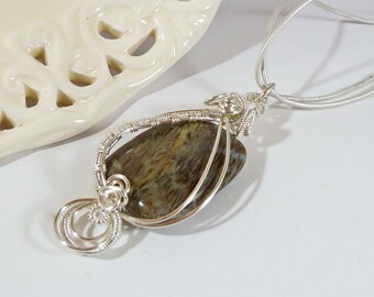 Green Jasper Pendant, Wire Wrap Pendant Handmade, Filigree Necklace, Snakeskin Jasper, Gemstone, Square Bead, Ornate, Wirework Jewellery UK