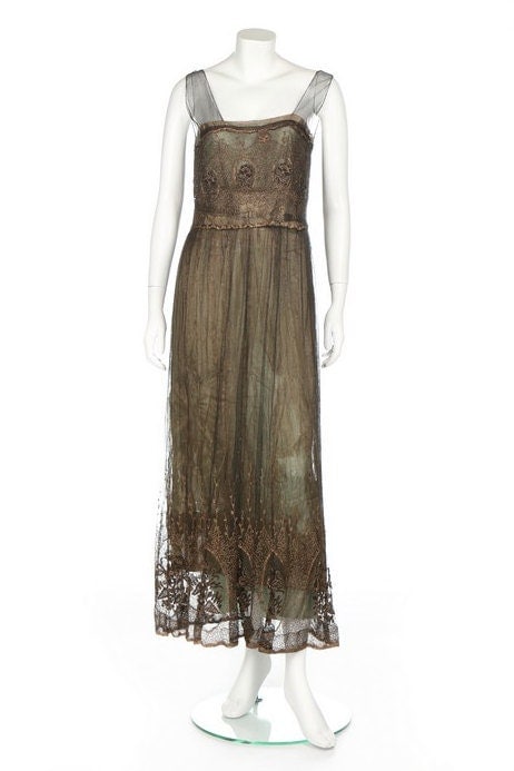 Jeanne Lanvin 1922 couture gold lace chemise dress Made in