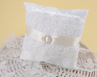 Lace wedding ring bearer pillow Vintage Lace Ring Pillow Wedding Pillow Ring Bearer Ring Cushion Ivory Ring Pillow