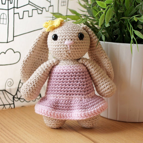 Rabbit - Animalius. Amigurumi Pattern PDF.