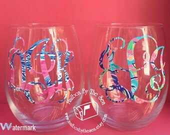 Set of 2 Lilly Pulitzer Inspired Monogram Stemless Wine Glasses | Monogram Wine Glass | Bridesmaid Gift | Recruitment Gift | Greek Gift