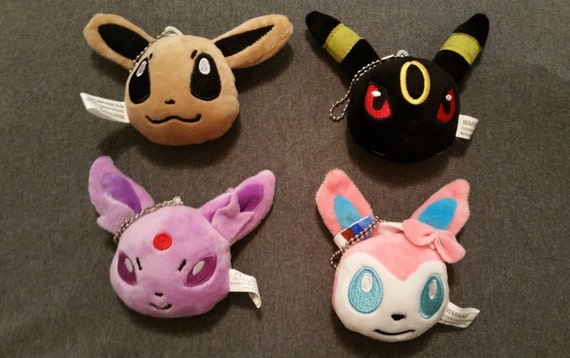 umbreon plush keychain