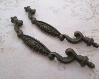 Vintage Drawer Pulls, metal furniture hardware, cupboard handles, metal drawer handles, drawer hardware