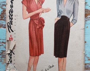 rare 1940s dress pattern / 1940s sewing pattern / Simplicity 1176 / bust 32"