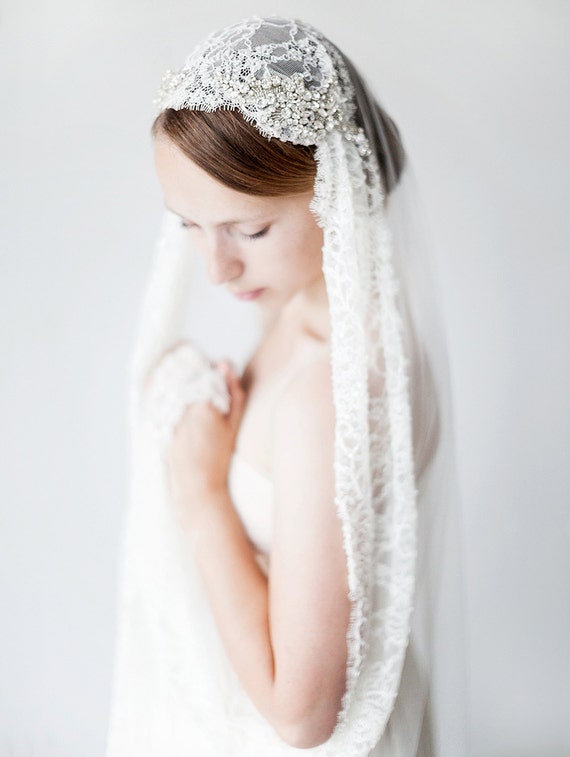 Wedding Veil Juliet Cap Bridal Veil Chapel Length Lace