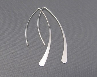 Everyday Earrings / Argentium Silver Earrings / Open Hoop Earrings / Silver Arc Earrings / Hammered Earrings / Minimal Earrings / 105227