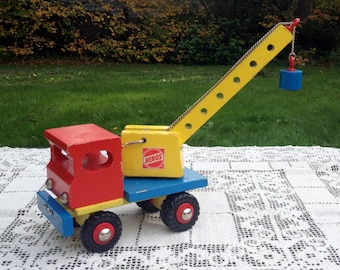 HEROS Wood Crane Truck Germany Blue Red & Yellow Quality Wooden Toy Truck With Chain Pulley And Magnetic Pickup 10 in Tall