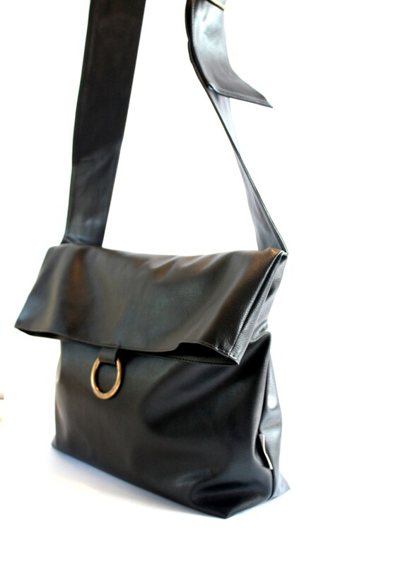 Black Vegan Handbag Crossbody Purse Crossover by TikeStudio
