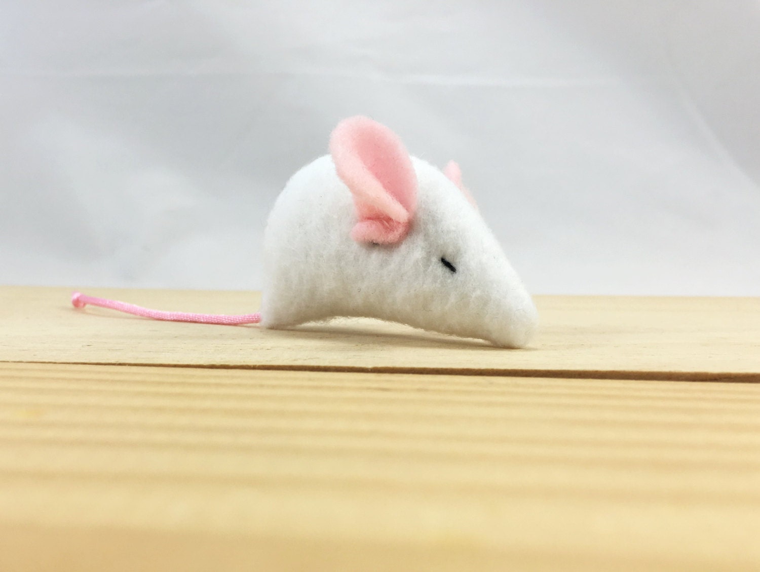 Baby white mouse cat toy small mouse kitten toy sleepy baby