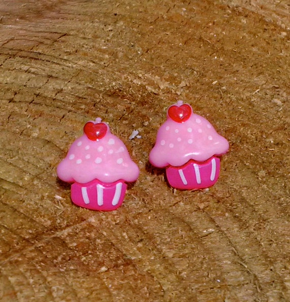 Kawaii Pink Cupcake Stud Earrings by ThePrettyHandsome on Etsy