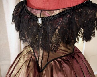 Ball gown Victorian dress with lace trims. 1860 Ball gown.