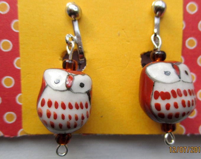 Green owl earrings-Owl jewelry-Ceramic Owl-owl dangles-hoot owl posts-Clip on earrings-Owl gifts-cute childrens gifts-teen-storybookearrings