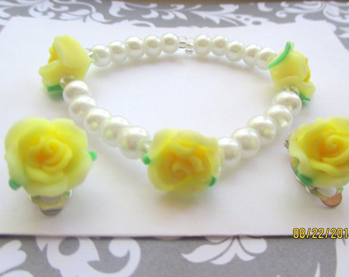 Yellow rose-pearl bracelet-little girls-flower girl bracelet-childrens wedding jewelry sets-flower girl gift-toddlers pearl bracelet-polymer