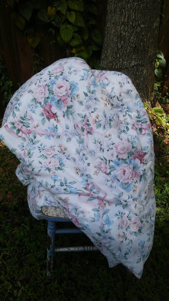 Comforter/Shabby Chic/Full Size/Cabbage Roses/Bedspread/Bed