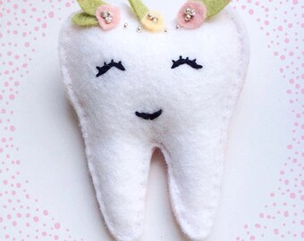 Tooth Fairy Pillow, Floral Crown, Girls tooth fairy, Children's toy , Stuffed Toy, Embroidered Keepsake, Whimsical Felt Tooth Pillow