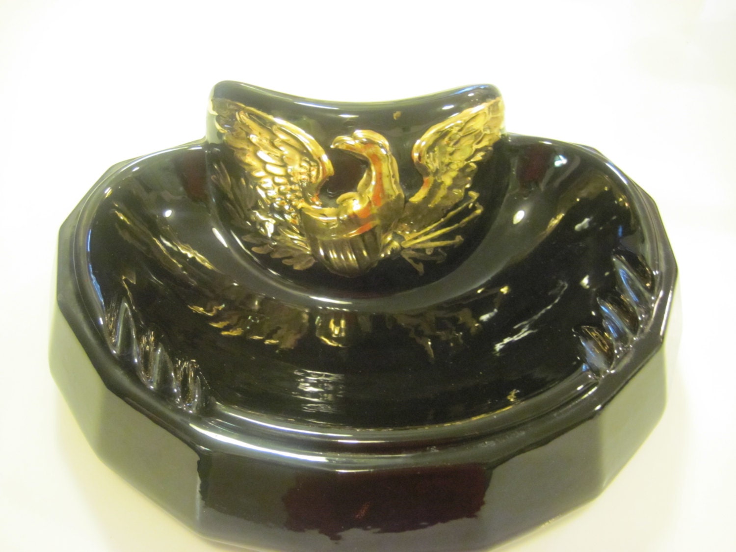 Vintage Atlantic Mold Ceramic Ashtray with an Eagle Design