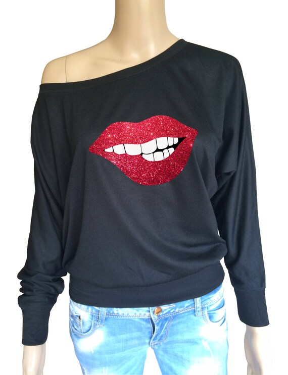 igani - Ladies Flowy Off the Shoulder Long Sleeve t-shirt with glitter lips. Amazing!