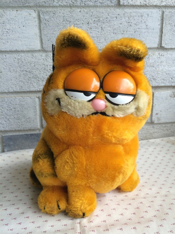 garfield stuffed animal 1981