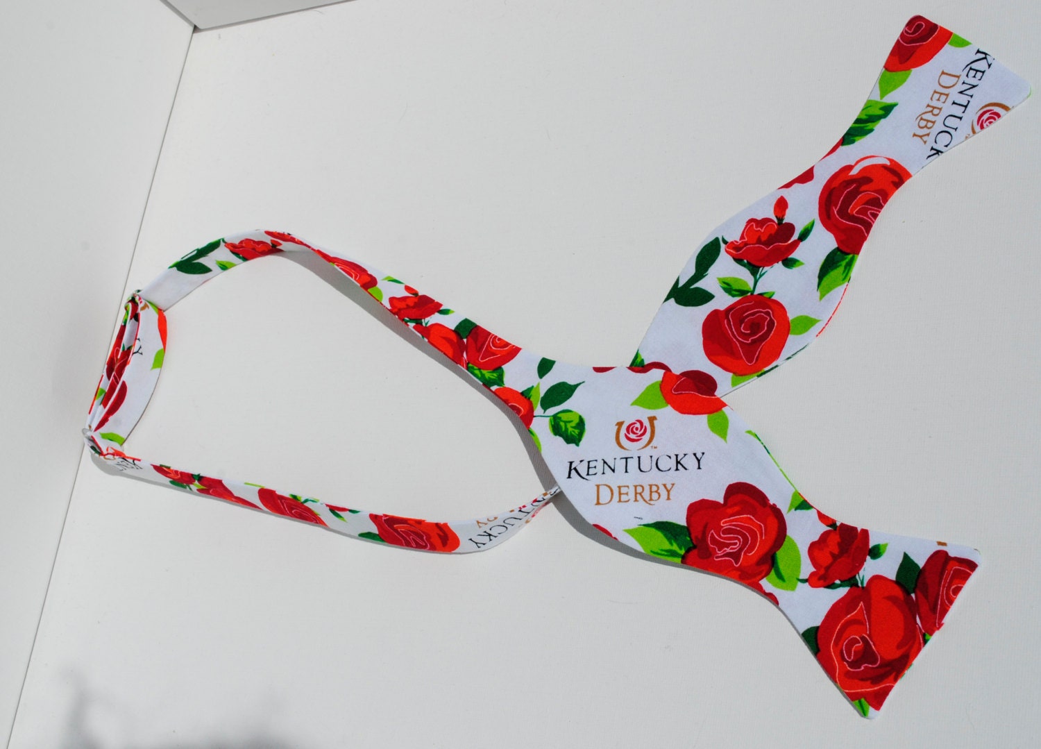 Kentucky Derby Red Roses Men's Adjustable Self Tie Bow Tie