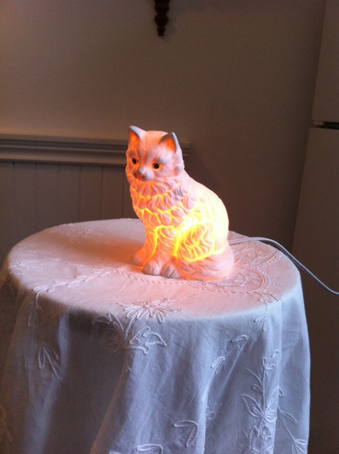 Vintage Cat Lamp Ceramic White Persian Cat Light