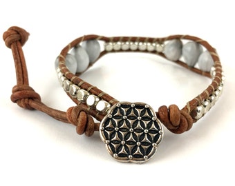 Single leather wrap bracelet with grey South African Imfibinga beads