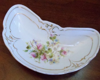 Vintage Mid Century Crescent Dish, Hand Painted Crescent Dish, Trimmed in Gold Floral Design Crescent Dish, Jewelry/Trinket Dish, 1950s'