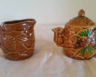 creamer set with squirrels/minature creamer and sugar set/minature dishes/squirrel decor/vintage creamer set/ceramic creamer set