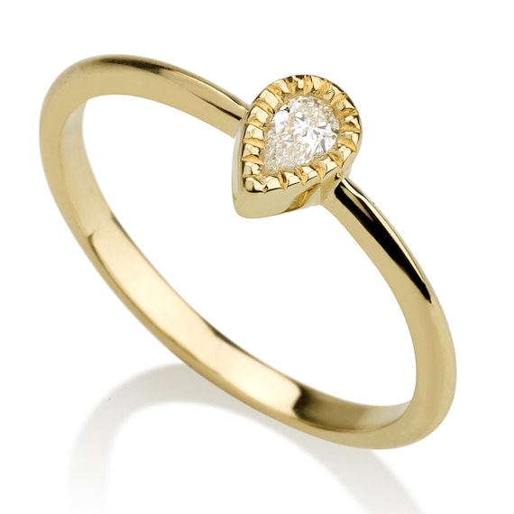 Pear Diamond Ring Engagement Ring Diamond Engagement Pear Engagement Ring Pear Ring Wedding Ring Gold Ring Gold Engagement Ring Solitaire