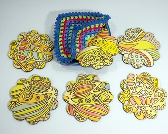 Set of six coasters shaped flower pyrography wood and hand-painted with holistic decorations - Sottobicchieri a fiore in legno pirografia