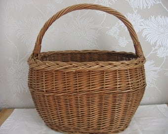 Vintage French Traditional Wicker Shopping Market Basket