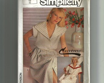 Simplicity Misses' Pullover Dress Pattern 6830