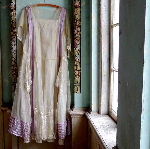 Circa 1919 Flapper Girl Wedding Dress Size M/L by marybethhale