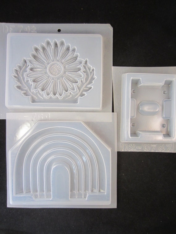 Resin Mold Napkin Holder Lot of 3 Piece Rainbow Flower Base