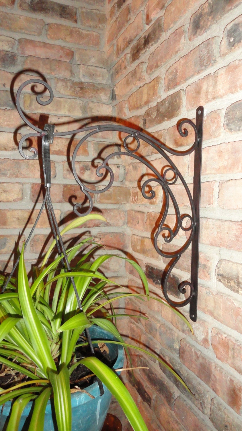 Plant hanger Wall Decor Decorative plant hanger wrought