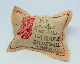 These boots are made for stompin' cat toy